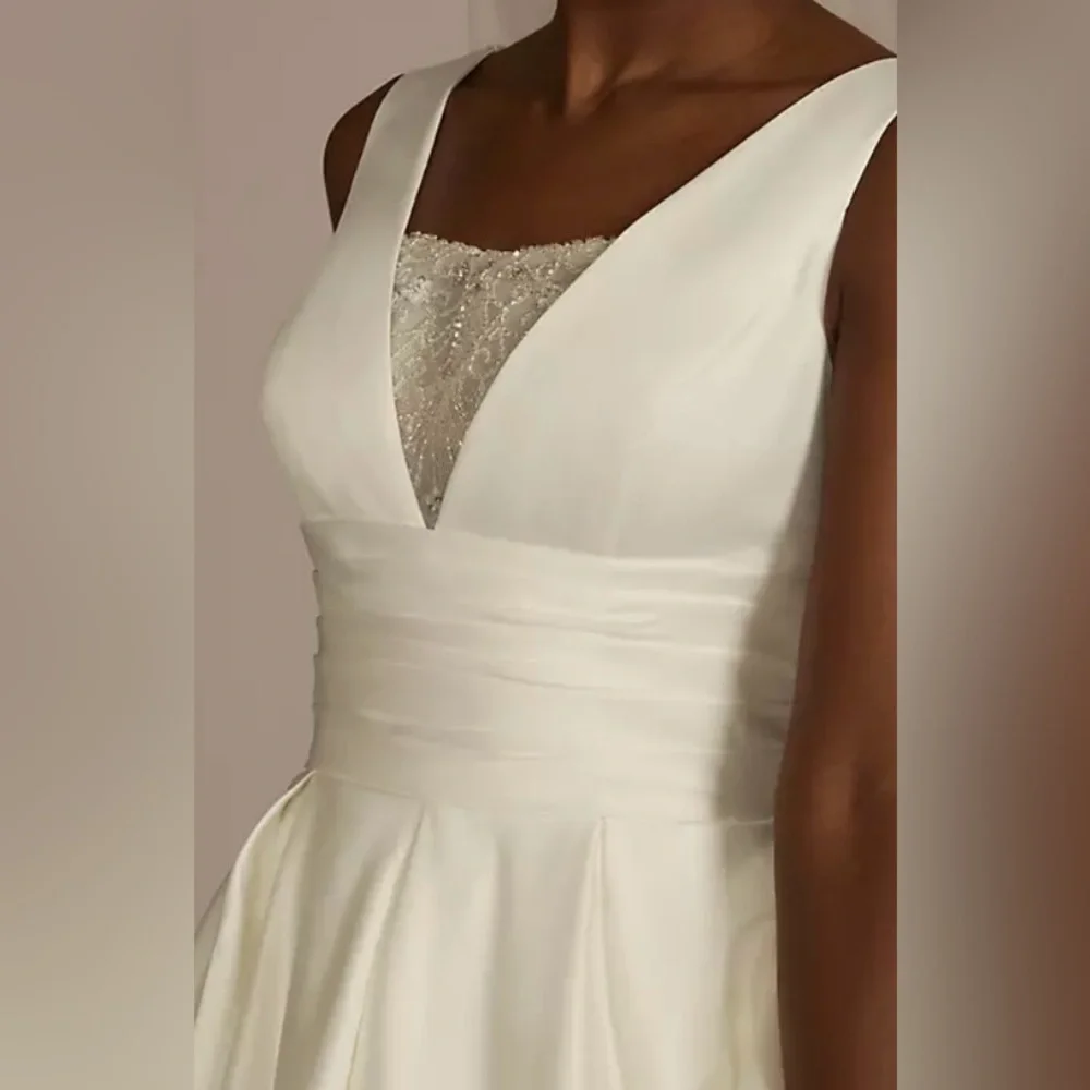 DAVID'S BRIDAL Cummerbund Satin Ball Gown Wedding Dress STYLE# V3848 Size 6 - Picture 2 of 14